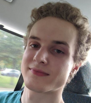 Андрэй Уладзіміравіч Карэшнікаў